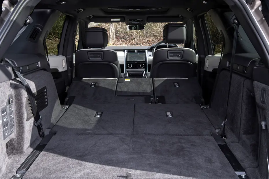 Land Rover Discovery boot - 1,137 liters of space, making it one of the best cars for big dogs.